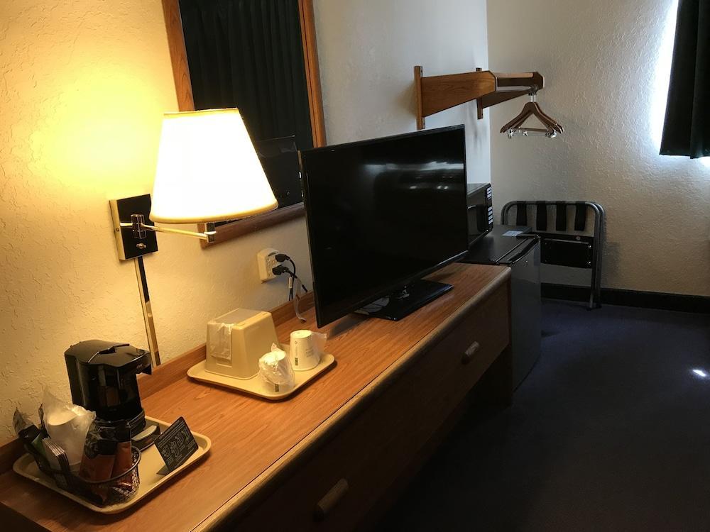 Super 8 By Wyndham Sidney Ny Hotel Exterior photo